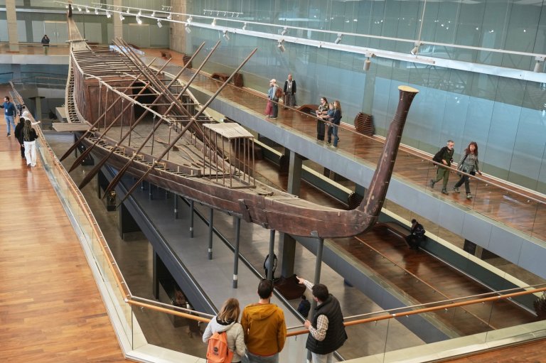 Ancient Egyptian pharaoh's boat reassembled in real time at Grand Egyptian Museum | iNFOnews.ca