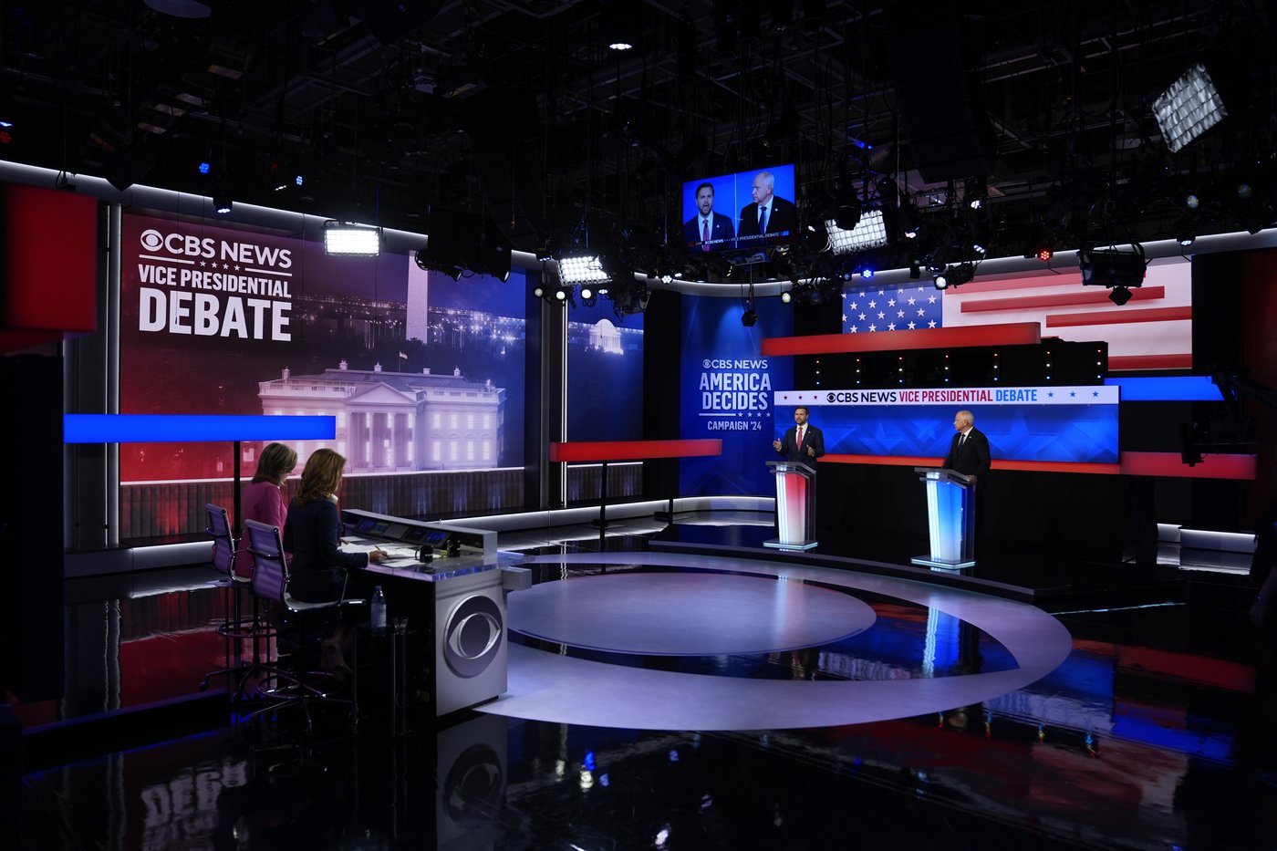 Fact-check fight: CBS News cuts candidates' mics after JD Vance objects to a moderator's correction | iNFOnews.ca