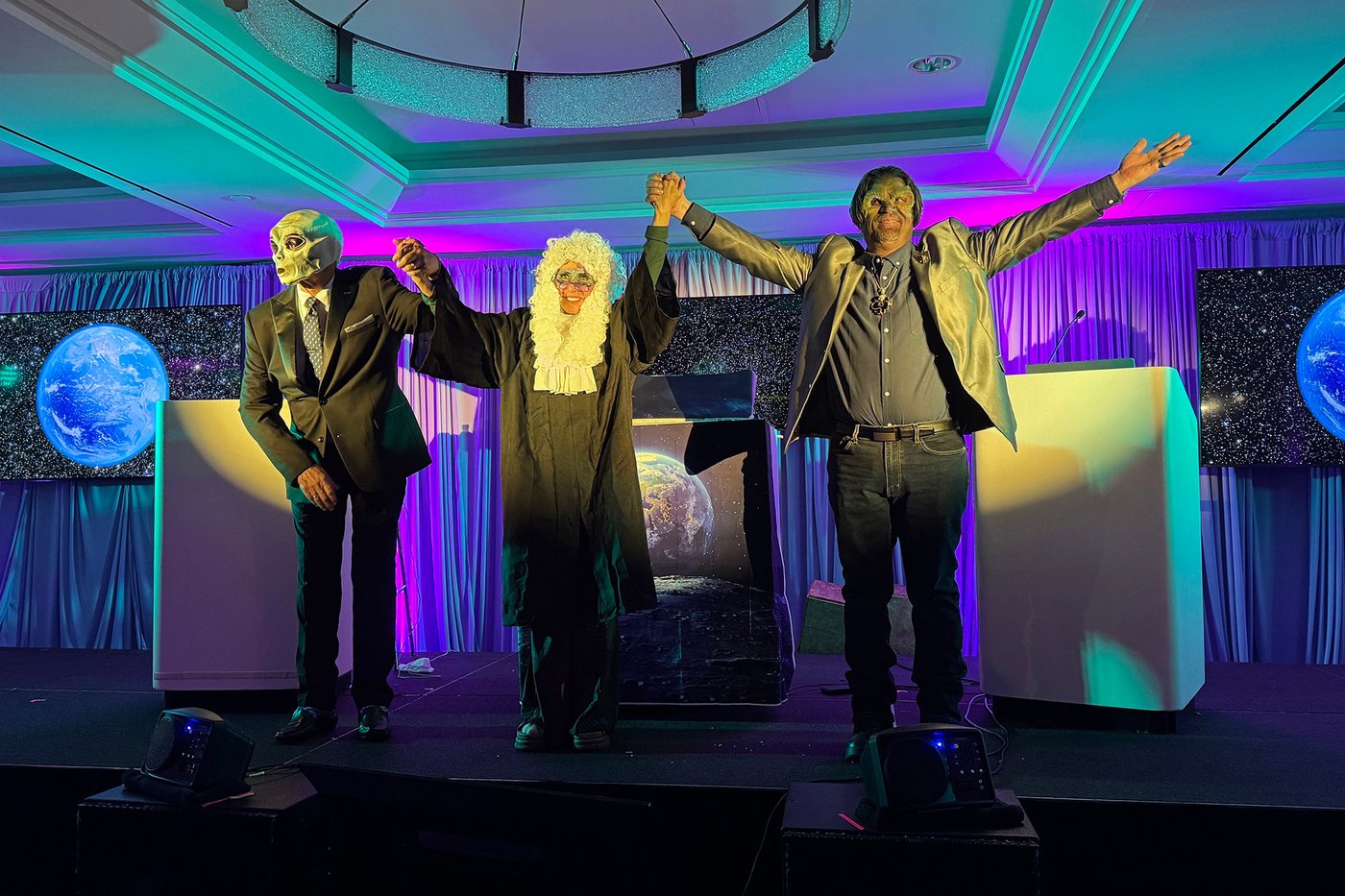 Starseeds, government plots and an alien mantis: Inside New Age spirituality's new age | iNFOnews.ca Starseeds, government plots and an alien mantis: Inside New Age spirituality's new age | iNFOnews.ca