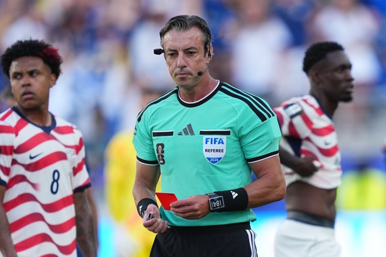 FIFA praises World Cup referee who Trump claimed was 'suspect' after red card for Balogun | iNFOnews.ca