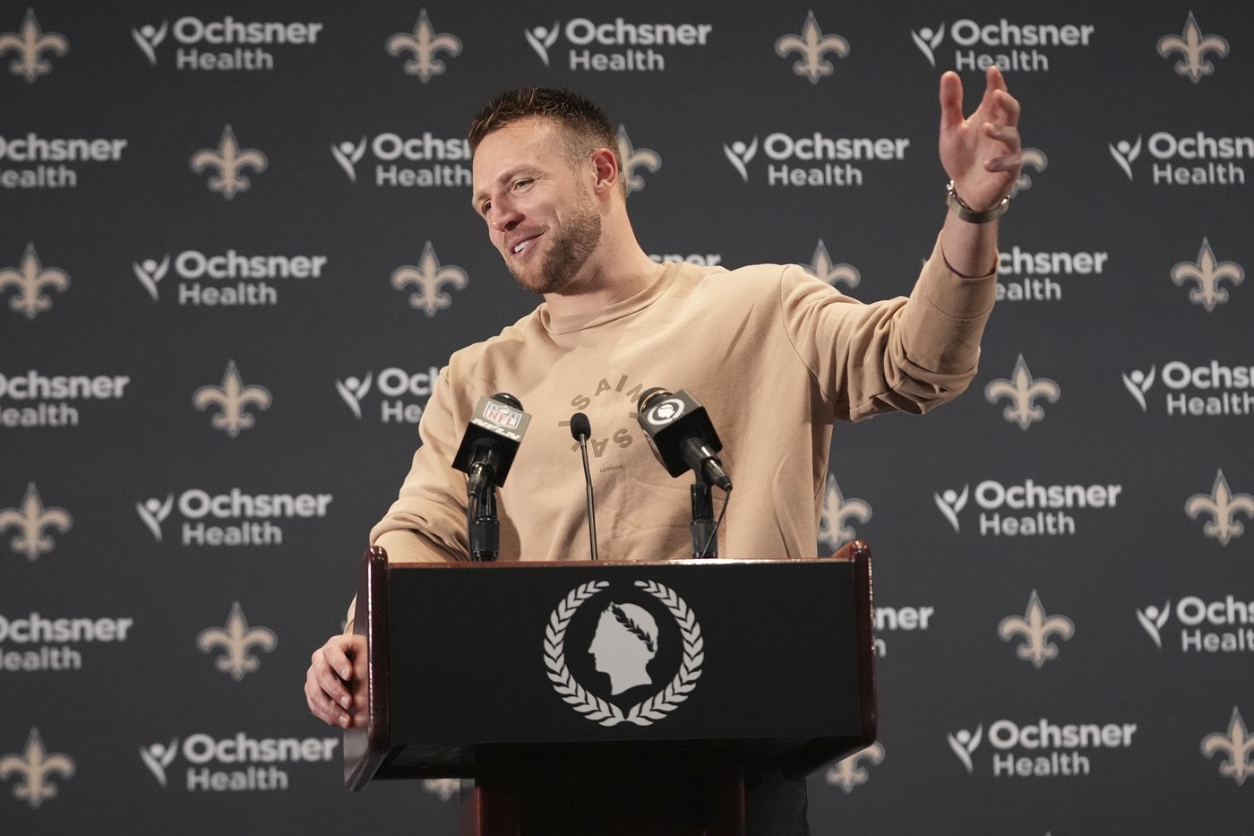 Taysom Hill runs for 3 TDs as the Saints top Jameis Winston and the struggling Browns 35-14 | iNFOnews.ca