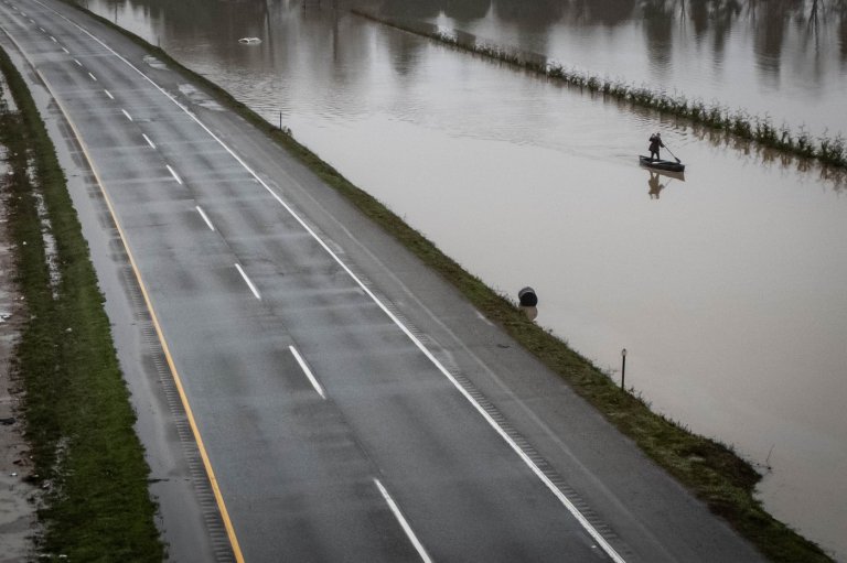 Heavy rainfall warnings issued in parts of B.C. as flood cleanup continues | iNFOnews.ca