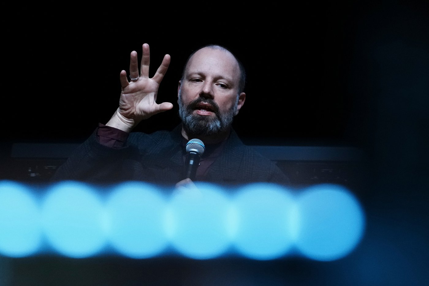 Before his return to the Oscars, Yorgos Lanthimos finds a still moment in Athens | iNFOnews.ca Before his return to the Oscars, Yorgos Lanthimos finds a still moment in Athens | iNFOnews.ca