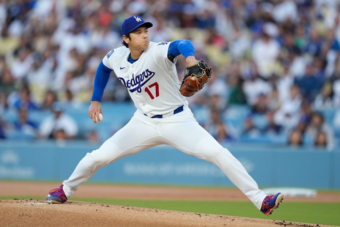 Ohtani throws 7 scoreless innings as Dodgers beat Giants 4-0 to end 4-game losing streak | iNFOnews.ca