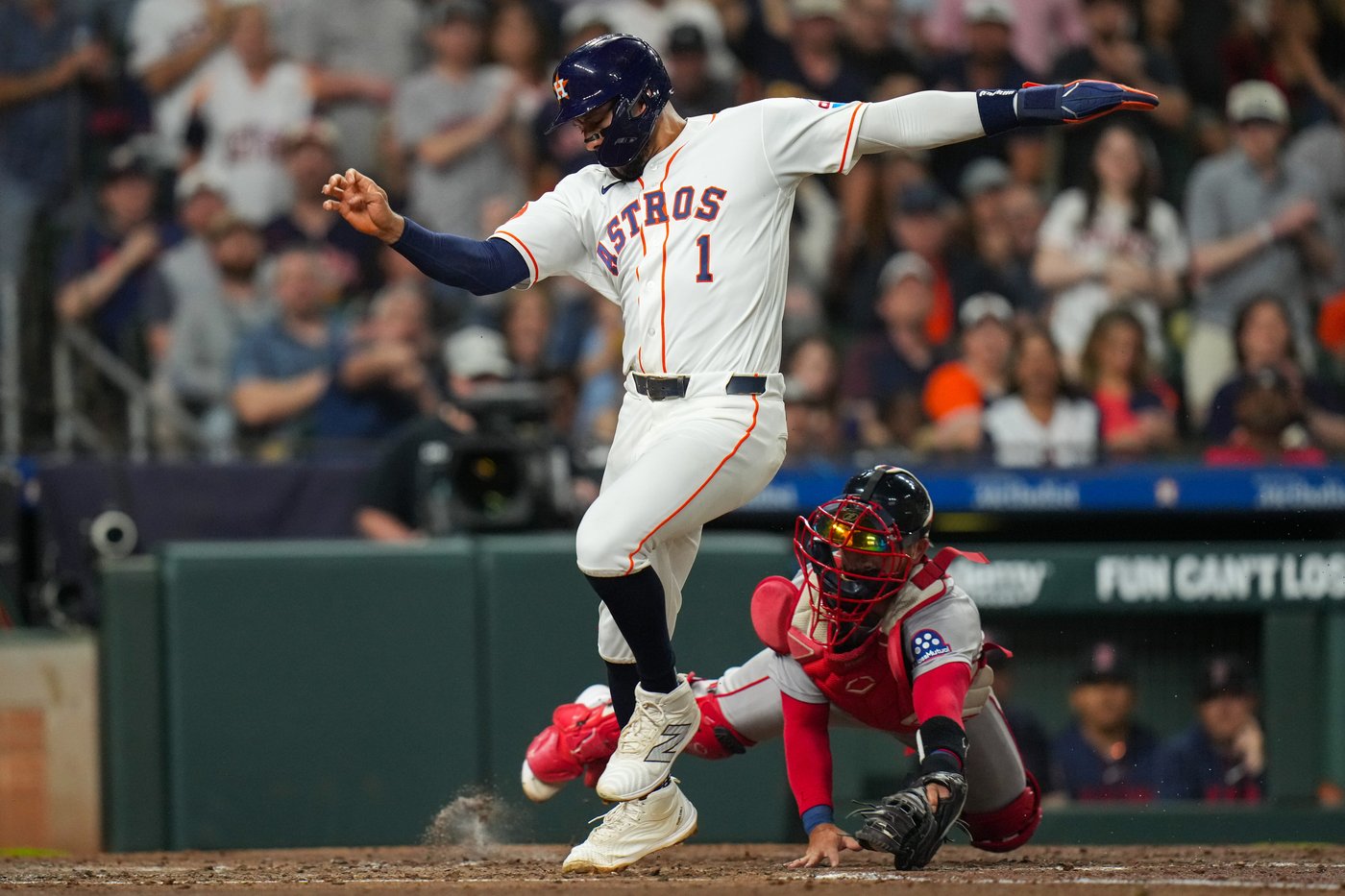 Brown and Alvarez lead Astros past scuffling Red Sox 9-2 for 4th straight win | iNFOnews.ca Brown and Alvarez lead Astros past scuffling Red Sox 9-2 for 4th straight win | iNFOnews.ca