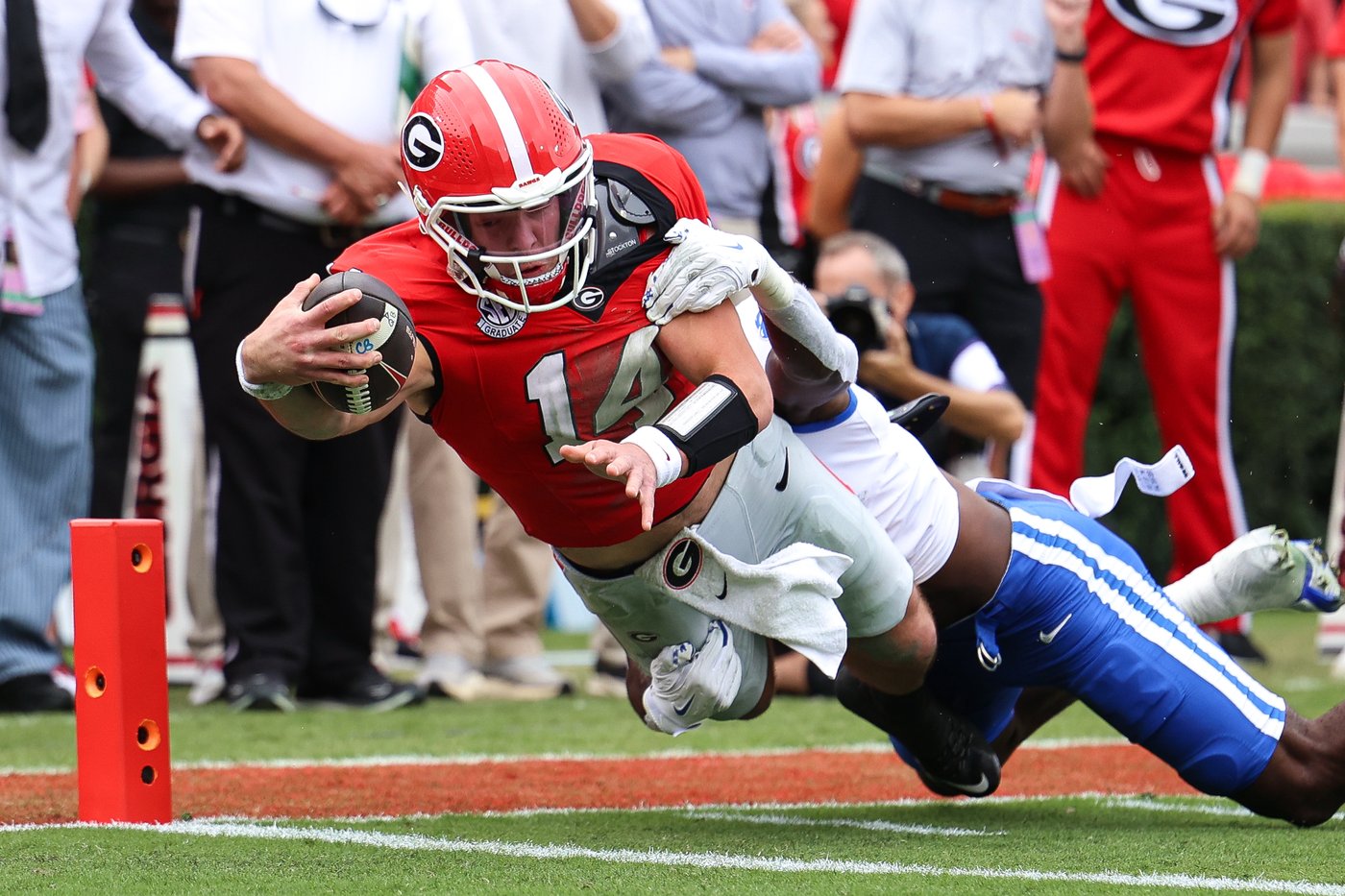 No. 12 Georgia bounces back from first loss of the season to beat Kentucky 35-14 | iNFOnews.ca
