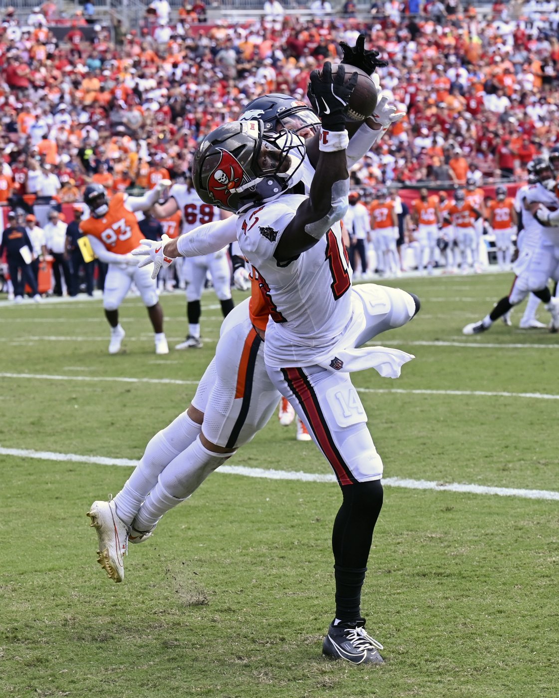 Fantasy plays: Players to start and sit for NFL Week 4 | iNFOnews.ca
