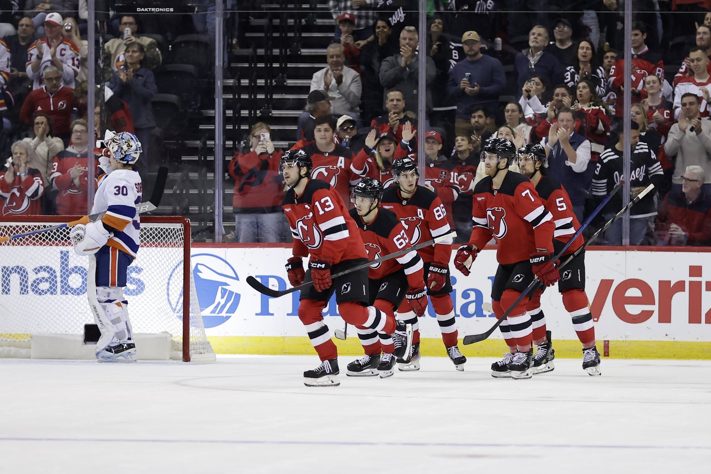 Horvat scores in overtime as Islanders beat Devils 4-3 | iNFOnews.ca
