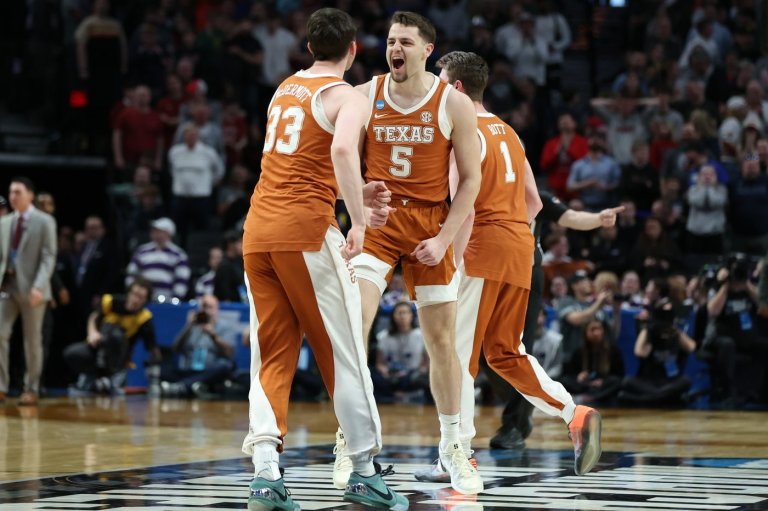 Texas goes from First Four to Sweet 16, beating Gonzaga 74-68 in March Madness | iNFOnews.ca