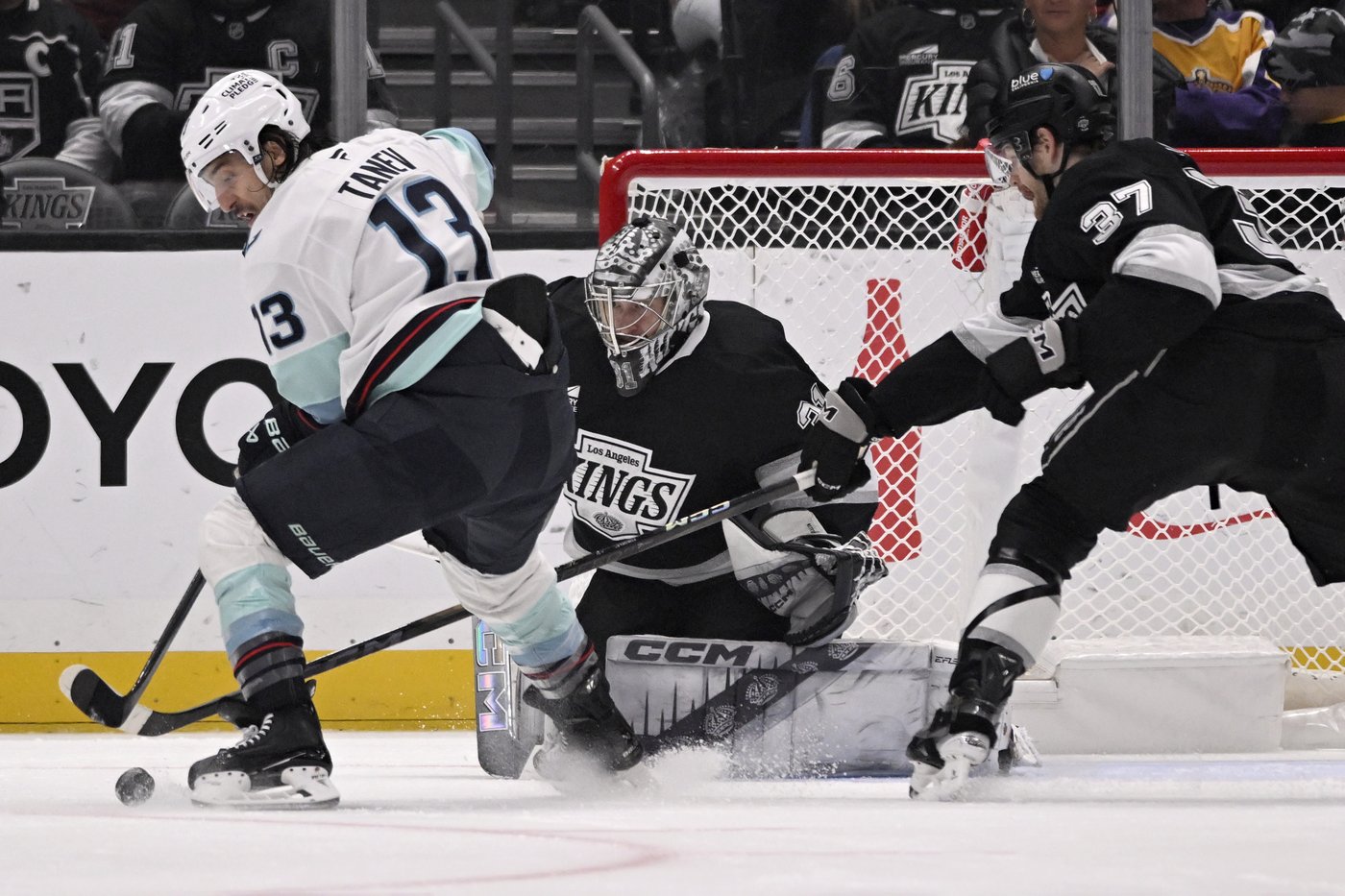 Byfield scores in 200th career game as Kings hold off Kraken for 2-1 win | iNFOnews.ca