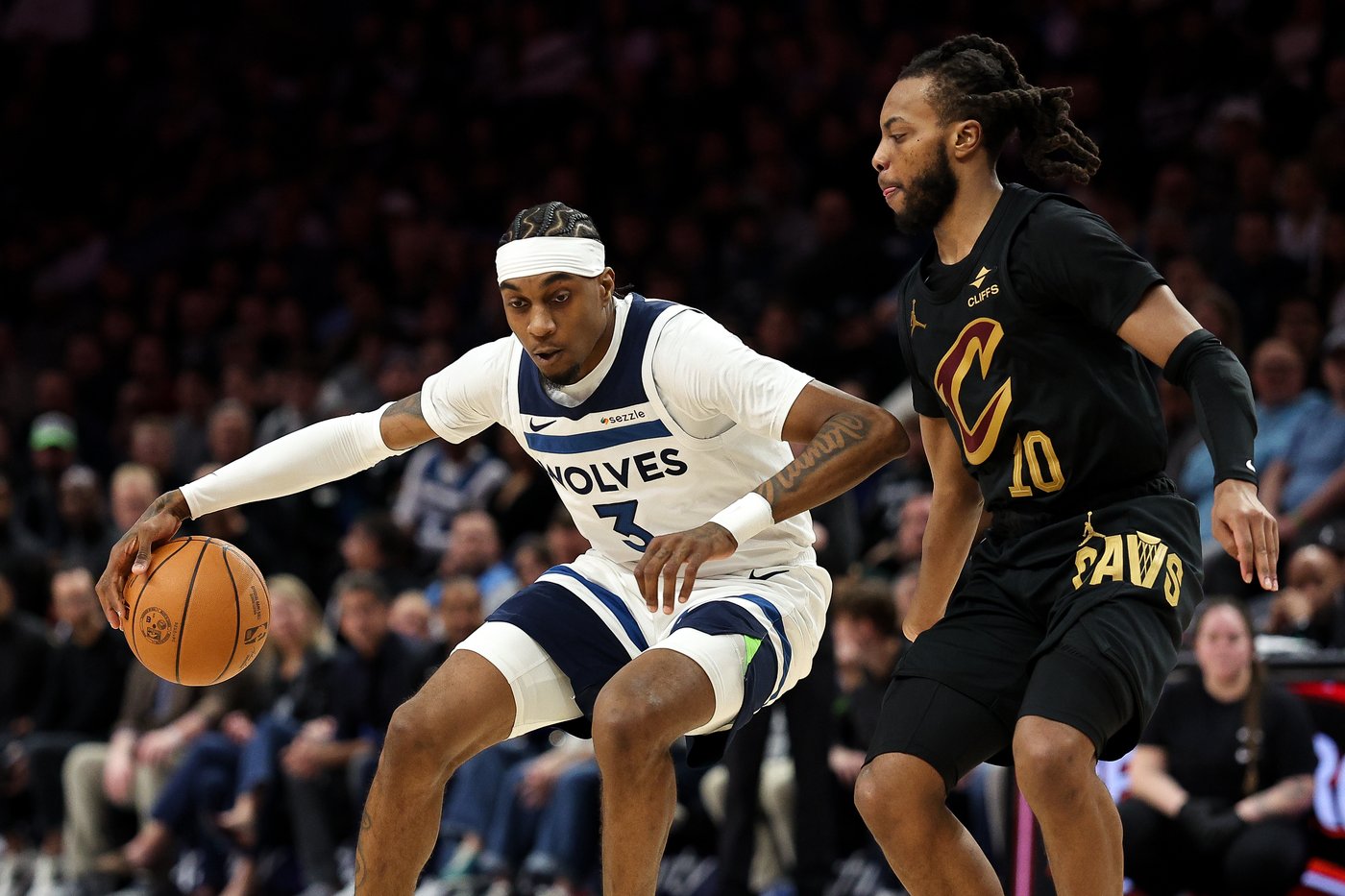 Timberwolves beat Cavaliers 131-122 for 4th straight win | iNFOnews.ca Timberwolves beat Cavaliers 131-122 for 4th straight win | iNFOnews.ca