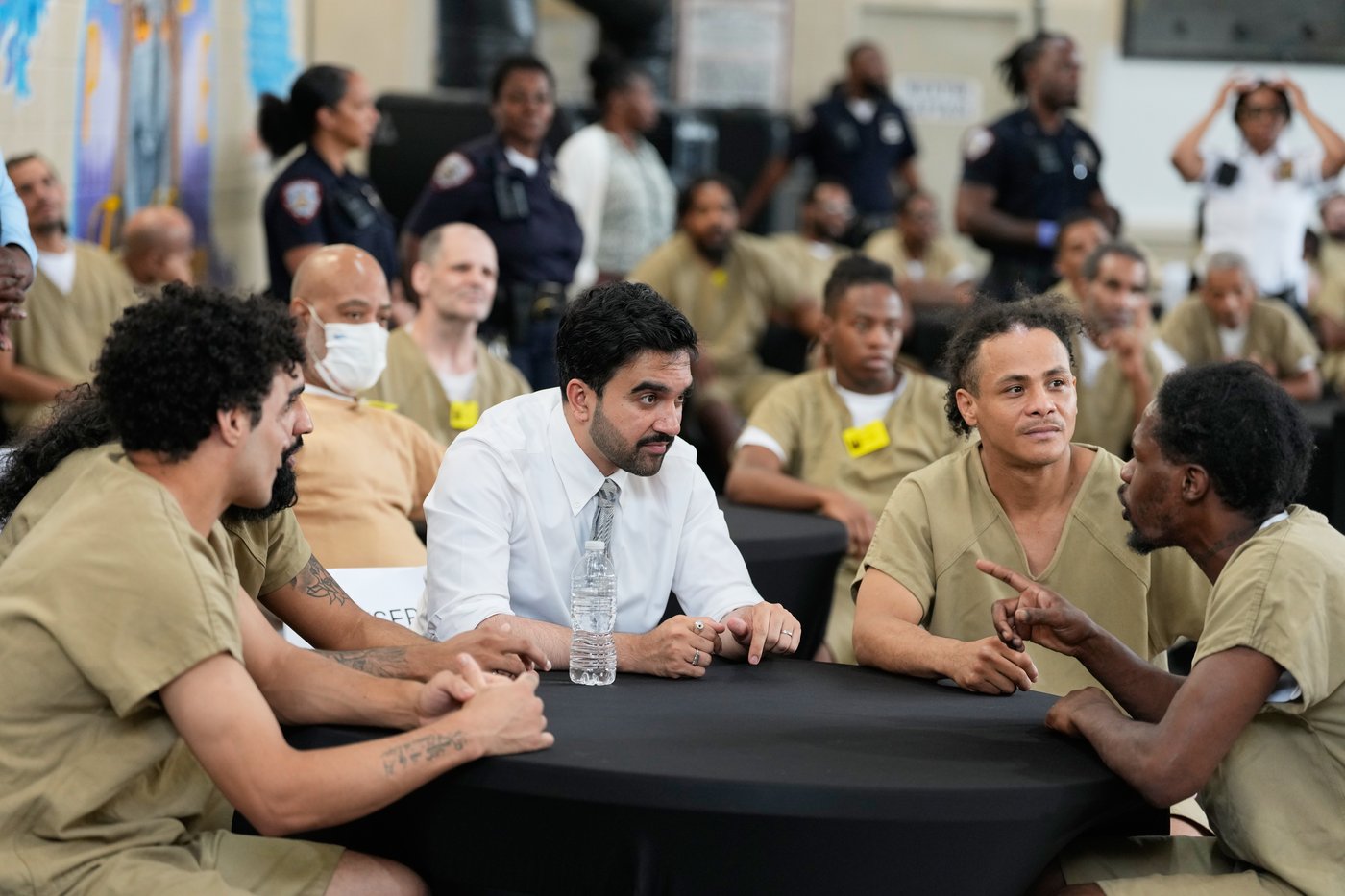 NYC’s Rikers Island jail hosts World Cup watch party for inmates | iNFOnews.ca NYC’s Rikers Island jail hosts World Cup watch party for inmates | iNFOnews.ca
