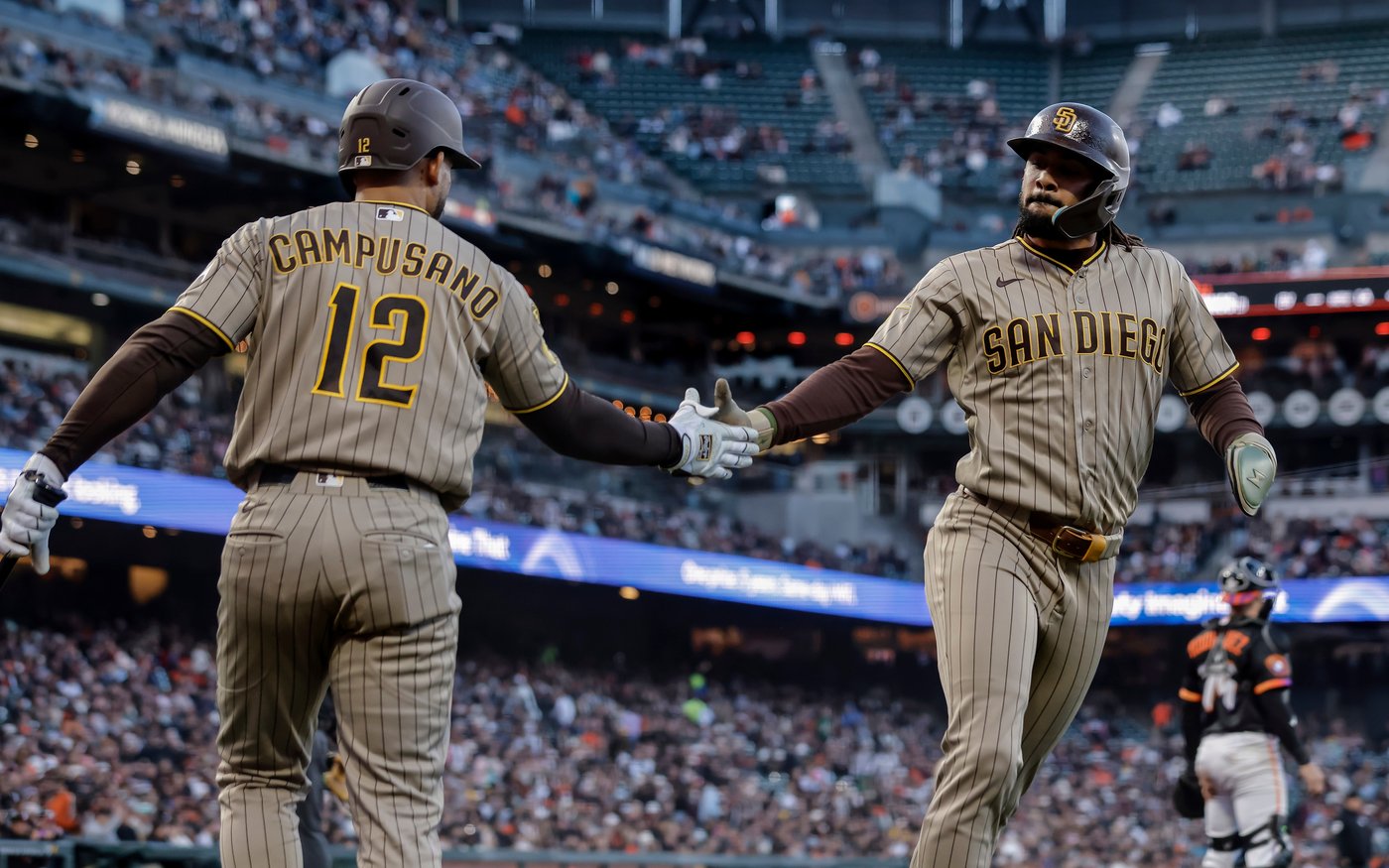 Padres tie season highs for hits (14) and runs in 10-5 win over Giants | iNFOnews.ca