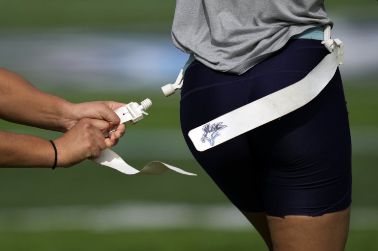 U Sports to introduce women's flag football as a pilot sport | iNFOnews.ca