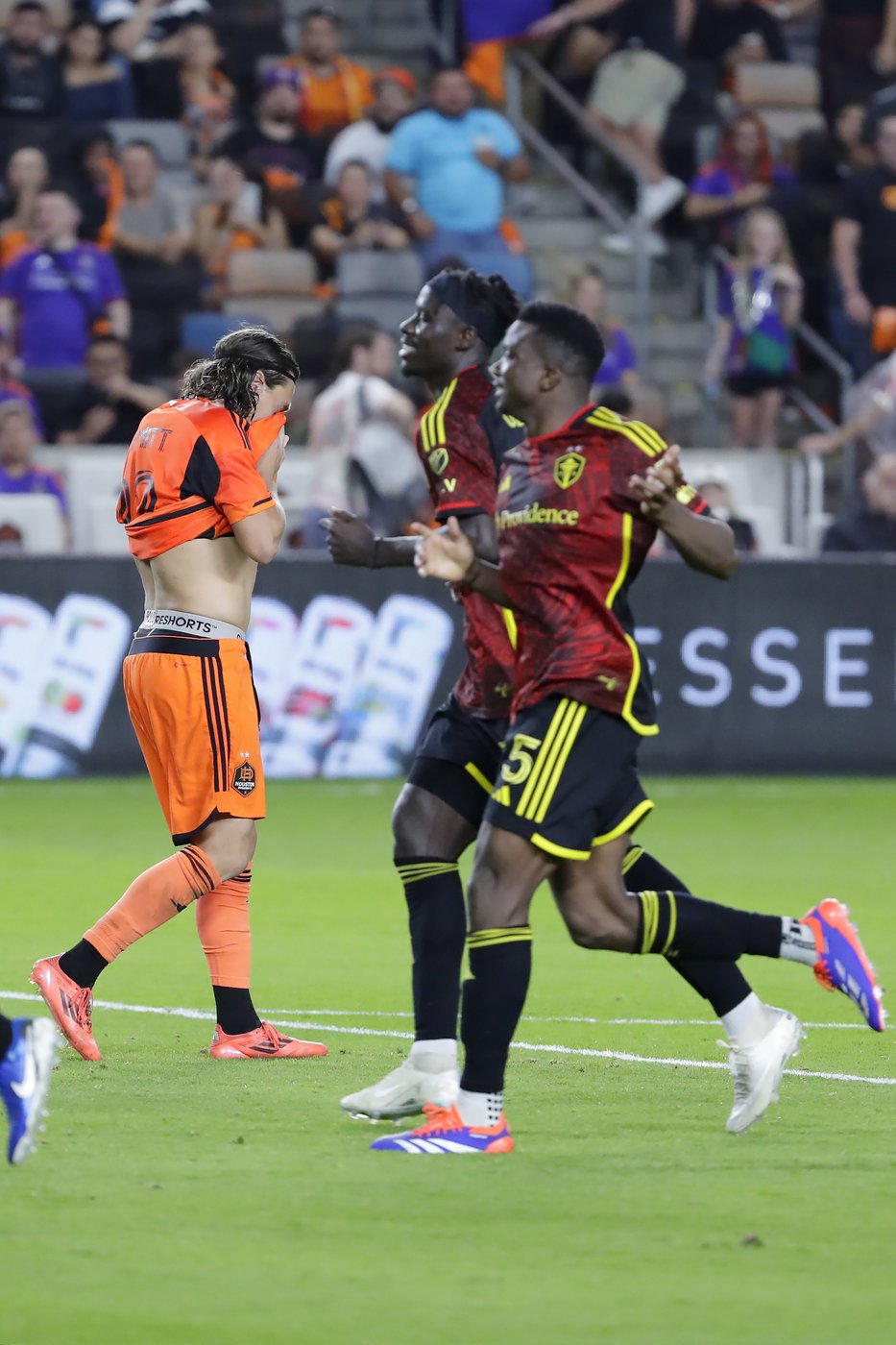 Obed Vargas, Stefan Frei lead Sounders to sweep of Dynamo with second straight shootout victory | iNFOnews.ca