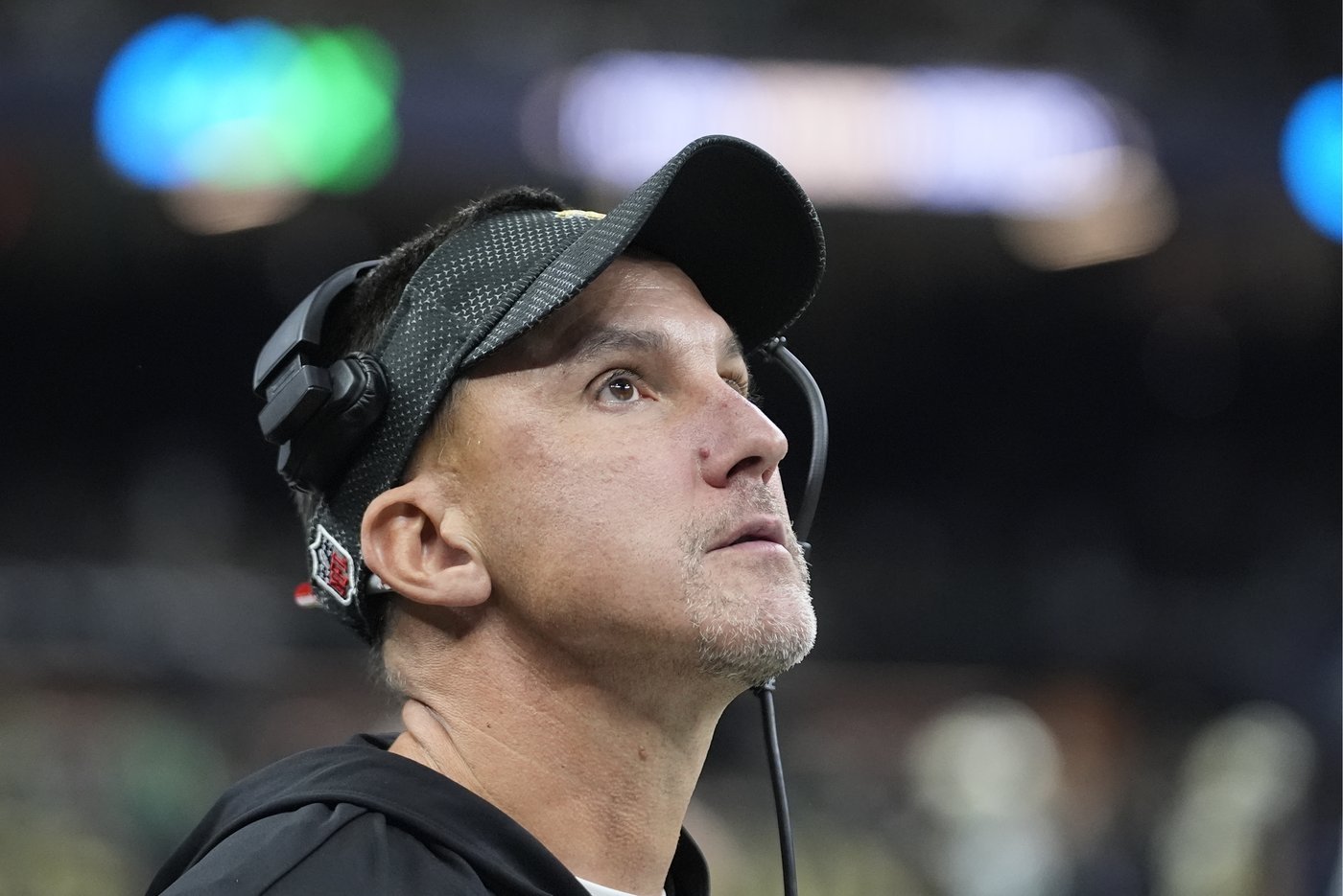 Saints' offense stalls out during a punishing clash with the Eagles | iNFOnews.ca