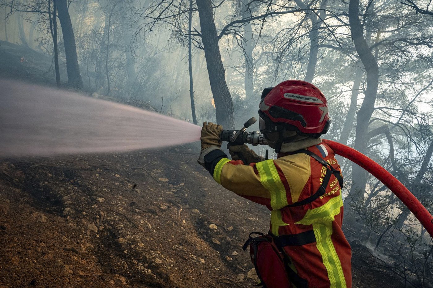 France’s largest wildfire in decades contained after devastating southern region and wine country | iNFOnews.ca