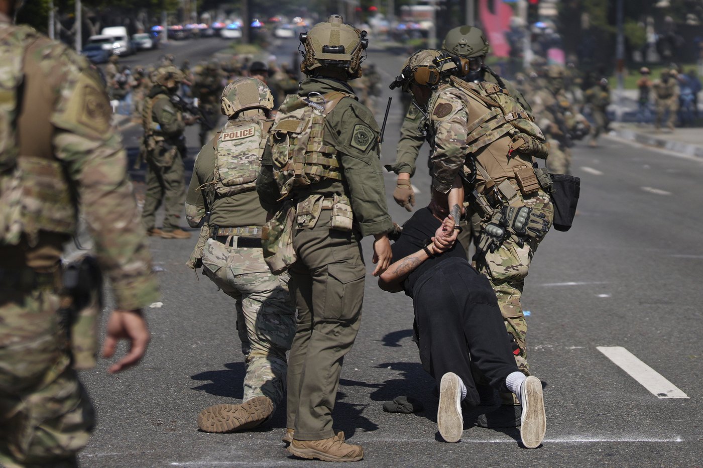Trump deploys California National Guard to LA to quell protests despite the governor's objections | iNFOnews.ca Trump deploys California National Guard to LA to quell protests despite the governor's objections | iNFOnews.ca