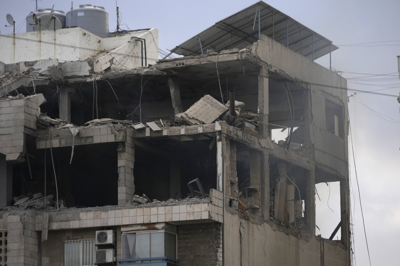 Middle East latest: Iran fires ballistic missiles at Israel, US calls it a severe escalation | iNFOnews.ca Middle East latest: Iran fires ballistic missiles at Israel, US calls it a severe escalation | iNFOnews.ca