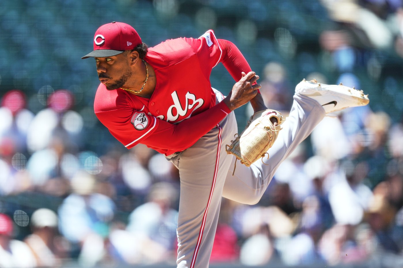 Stephenson goes deep twice, Reds weather 3-homer game from Goodman in 9-6 win over Rockies | iNFOnews.ca