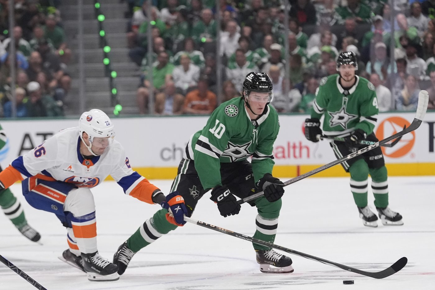 Seguin scores twice, Oettinger stops 34 shots for 11th shutout in Stars' 3-0 win over Islanders | iNFOnews.ca Seguin scores twice, Oettinger stops 34 shots for 11th shutout in Stars' 3-0 win over Islanders | iNFOnews.ca