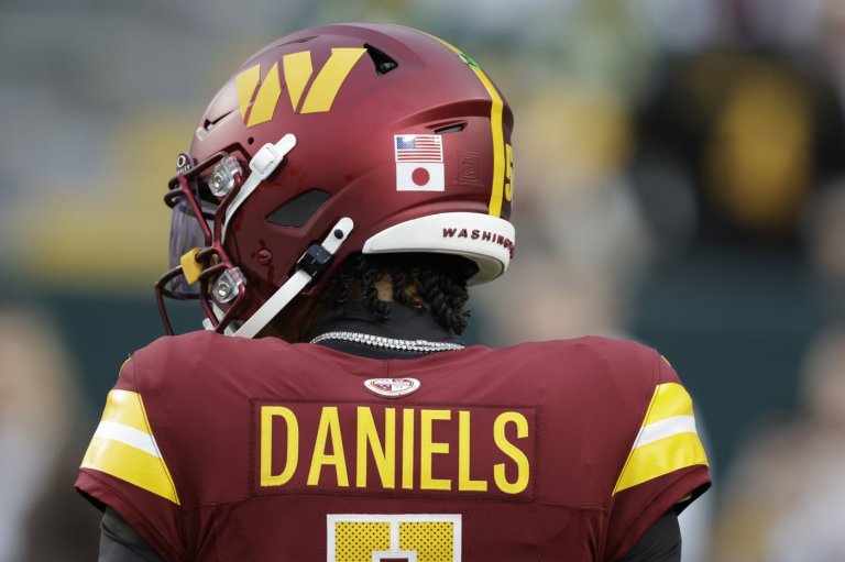 Commanders' Daniels honoring great grandmother with Japanese flag helmet sticker | iNFOnews.ca