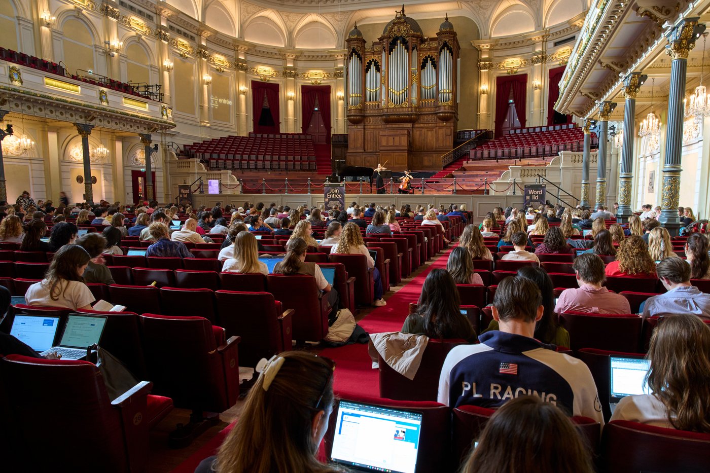 A soothing study session: Students cram in Amsterdam’s Concertgebouw as musicians play | iNFOnews.ca A soothing study session: Students cram in Amsterdam’s Concertgebouw as musicians play | iNFOnews.ca