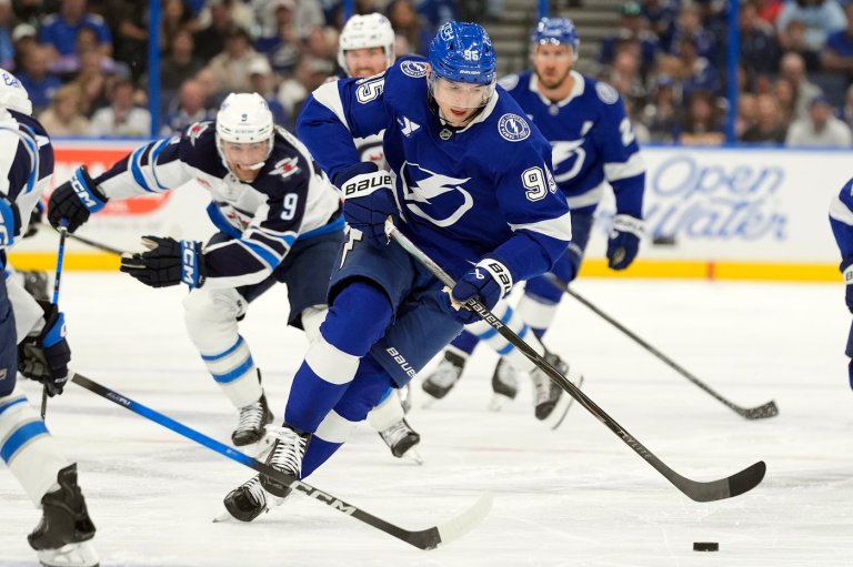 Lightning beat Jets 6-4 to stay unbeaten at home; Holmberg posts 4 points | iNFOnews.ca