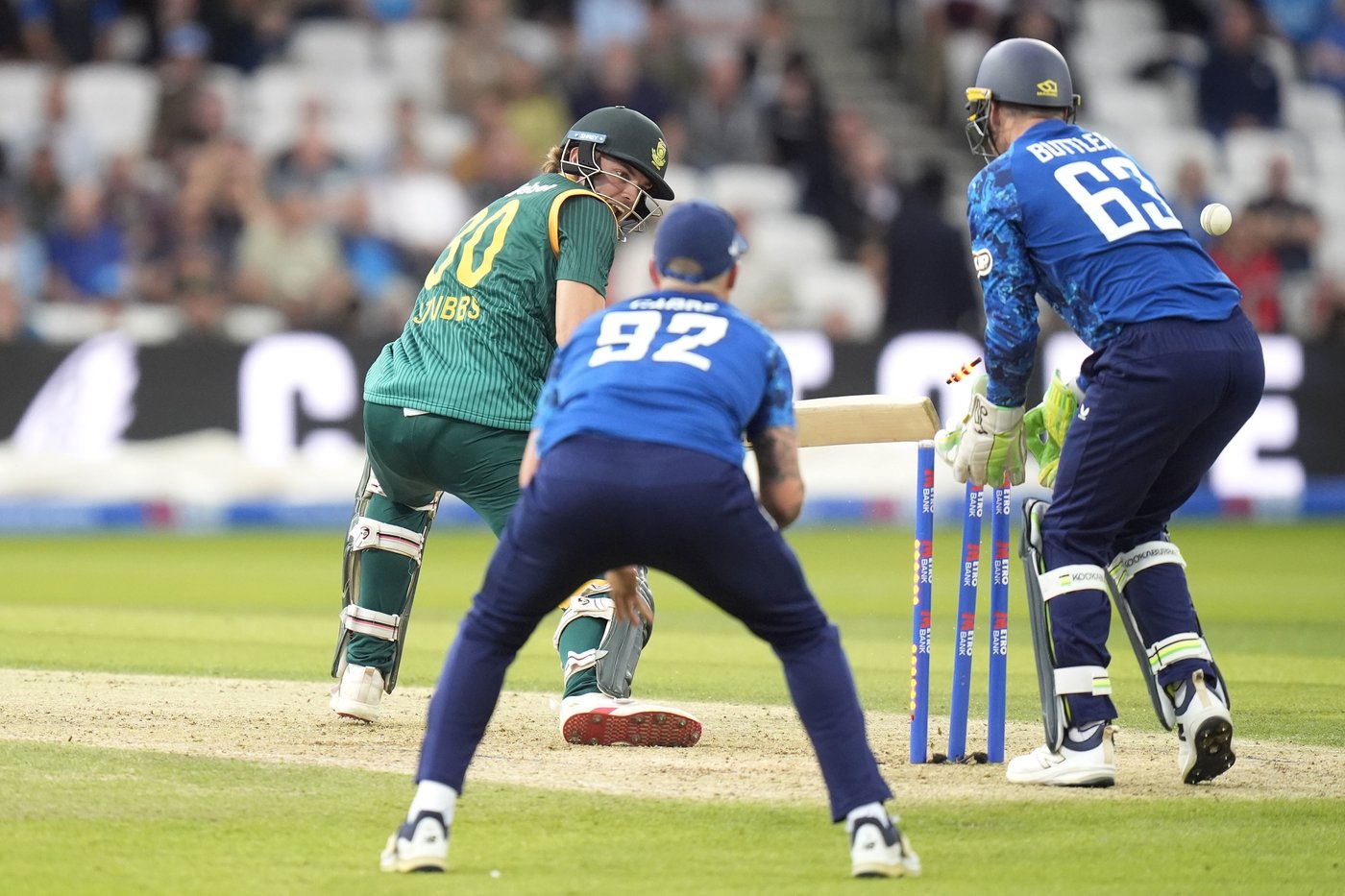 South Africa routs England by 7 wickets in first ODI after hosts bowled out for 131 | iNFOnews.ca South Africa routs England by 7 wickets in first ODI after hosts bowled out for 131 | iNFOnews.ca