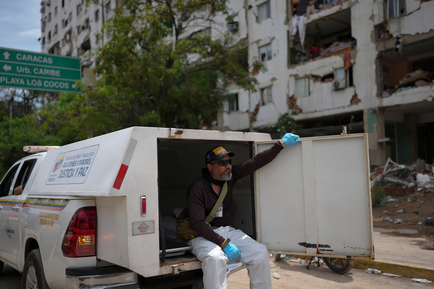 As quake rescue effort winds down, Venezuelans are left alone to recover their dead | iNFOnews.ca As quake rescue effort winds down, Venezuelans are left alone to recover their dead | iNFOnews.ca