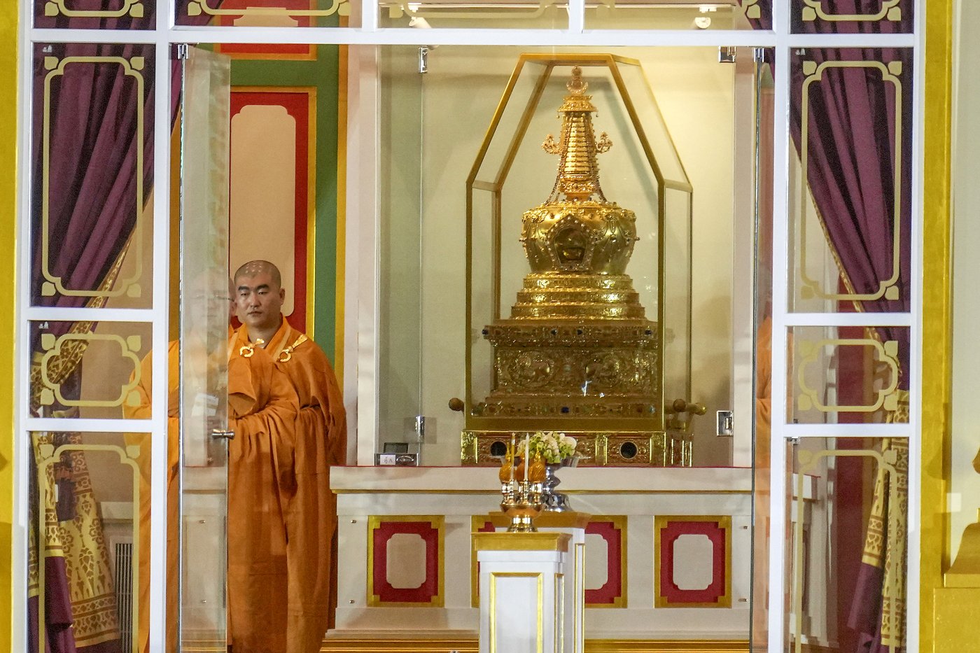 Relic of the Buddha loaned by China gets a warm welcome in Thailand | iNFOnews.ca Relic of the Buddha loaned by China gets a warm welcome in Thailand | iNFOnews.ca