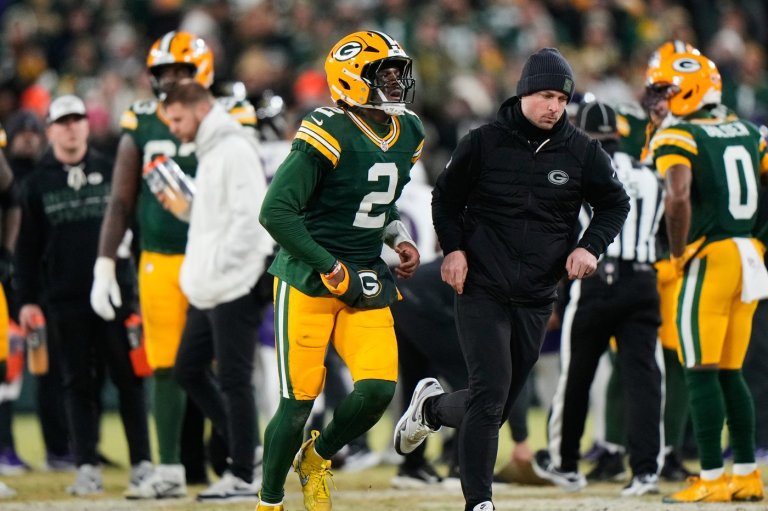Packers' Malik Willis downplays his shoulder issue after delivering huge performance in loss | iNFOnews.ca
