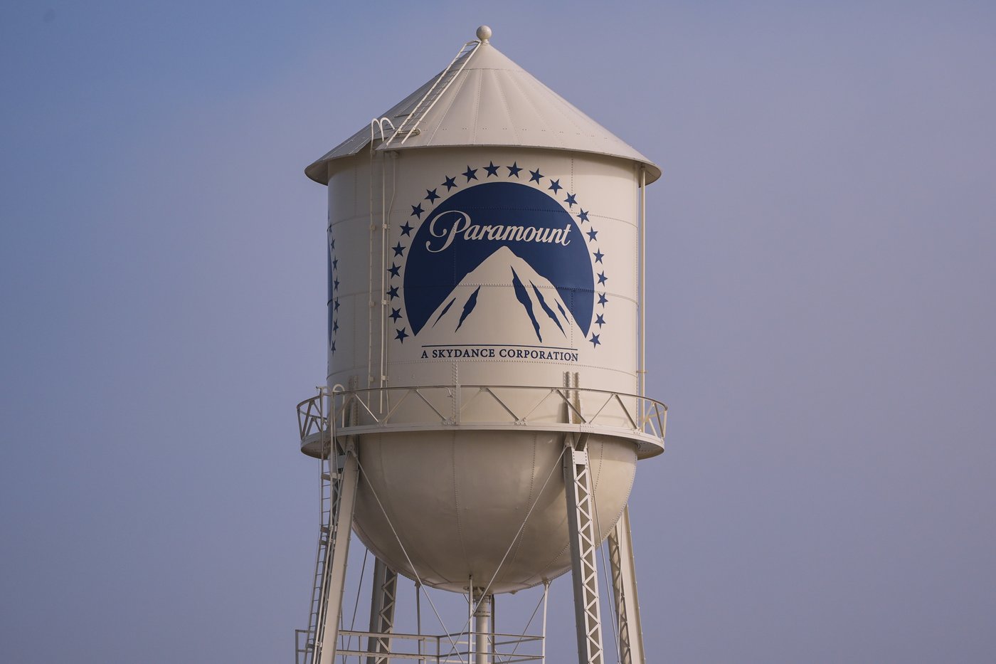 FCC grants Paramount's indirect ownership request for Gulf funds in Warner Bros. Discovery buyout | iNFOnews.ca