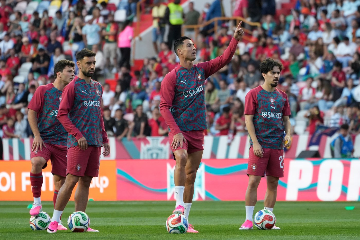 Cristiano Ronaldo wants Portugal focused on good start before talking about title hopes at World Cup | iNFOnews.ca