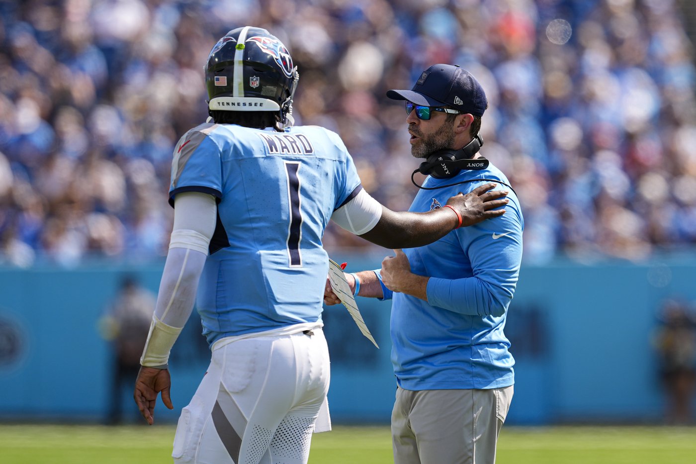 Boos and chants of 'Fire Callahan' heard during Titans' 41-20 loss to the Colts | iNFOnews.ca Boos and chants of 'Fire Callahan' heard during Titans' 41-20 loss to the Colts | iNFOnews.ca