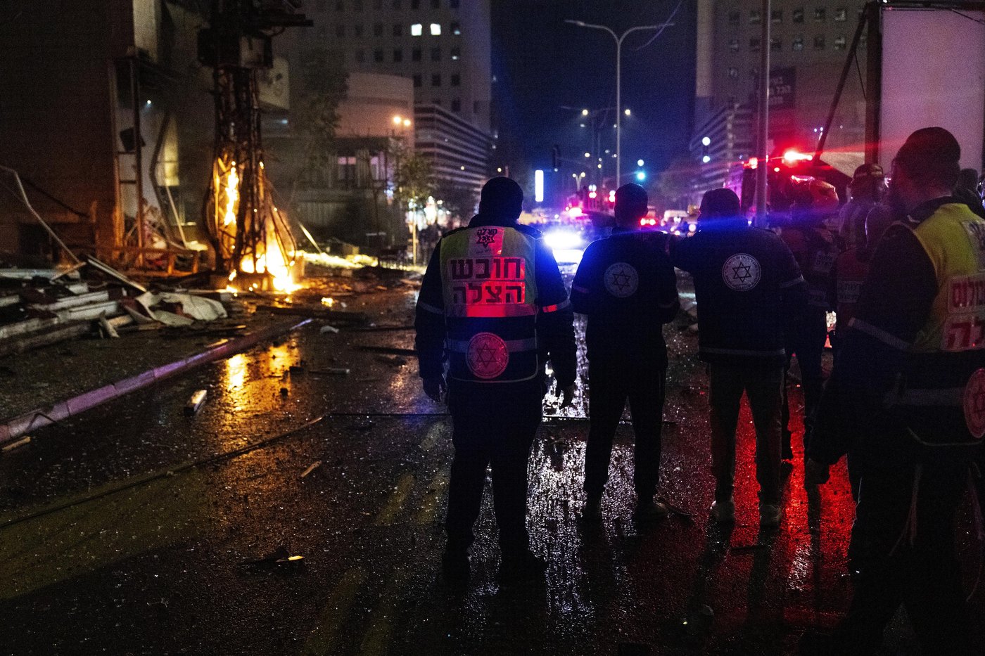 Israeli airstrike hits central Beirut near key government buildings and embassies | iNFOnews.ca