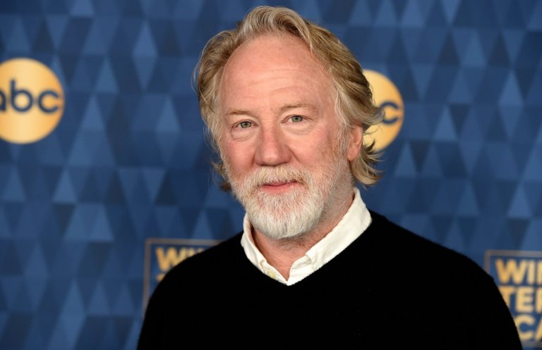 'West Wing' actor Timothy Busfield turns himself in to face child sex abuse charges in New Mexico | iNFOnews.ca