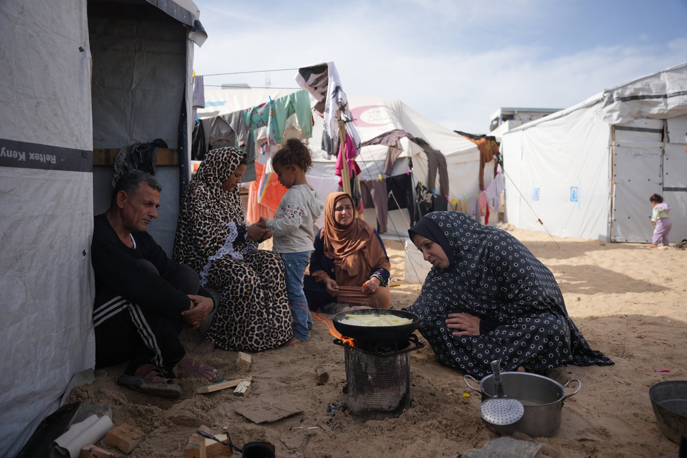Gaza's Rafah border crossing has reopened but few people get through | iNFOnews.ca Gaza's Rafah border crossing has reopened but few people get through | iNFOnews.ca