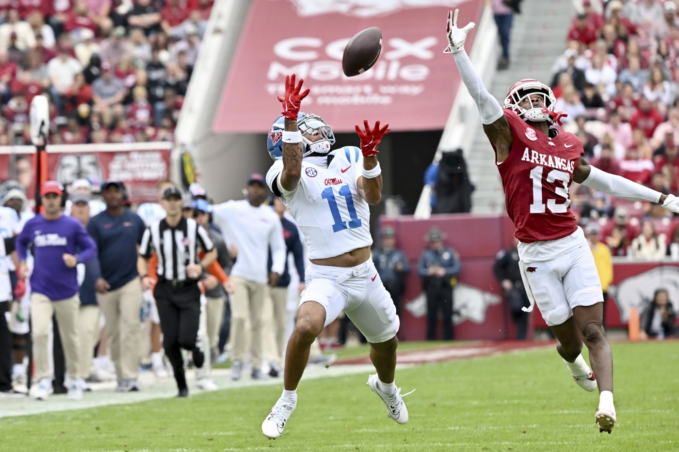 Dart's 515 yards, six touchdowns lead No. 19 Ole Miss in 63-31 win over Arkansas | iNFOnews.ca Dart's 515 yards, six touchdowns lead No. 19 Ole Miss in 63-31 win over Arkansas | iNFOnews.ca