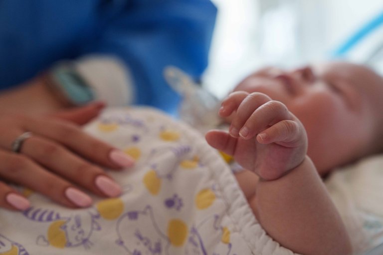 Ukrainian mothers see a rising number of complications with their pregnancies, in photos | iNFOnews.ca