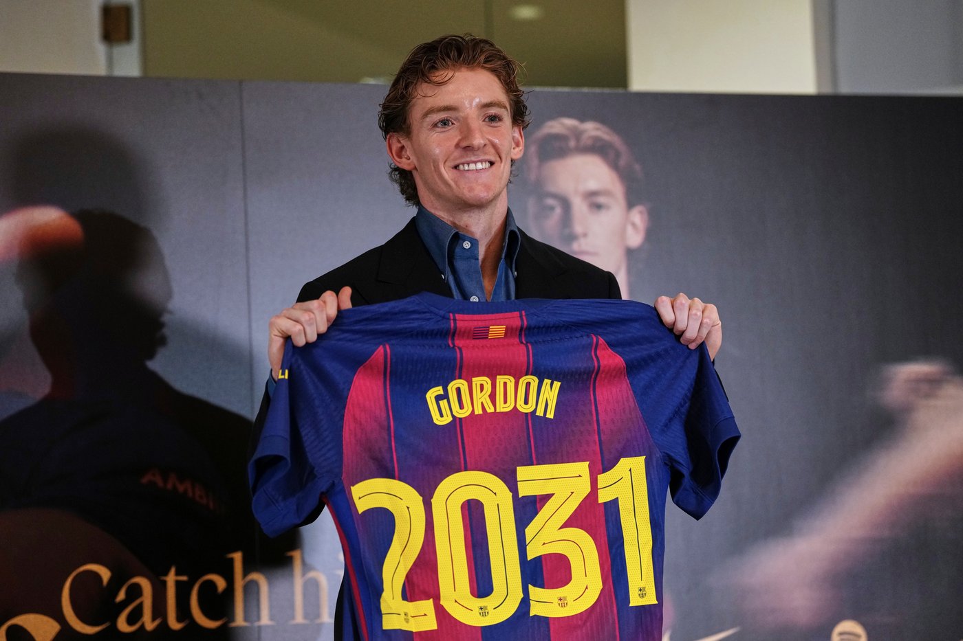 England forward Gordon impresses with his Spanish in 'dream' move to Barcelona | iNFOnews.ca