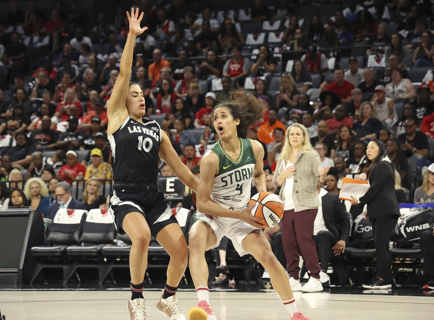 A'ja Wilson scores 21 after snagging third MVP award, helps Aces beat Storm 78-67 in playoff opener | iNFOnews.ca
