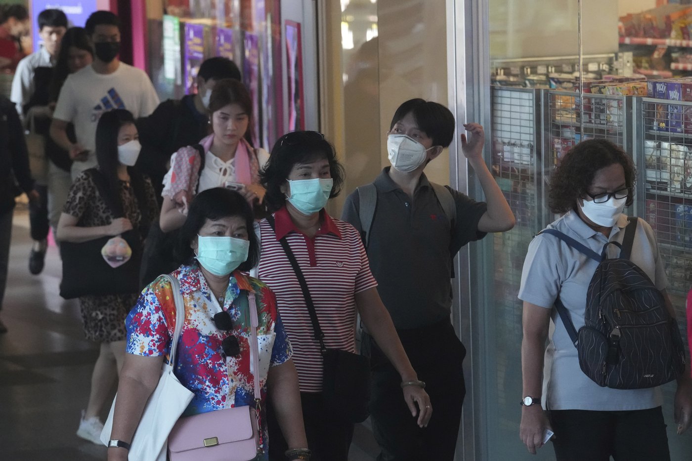 Thai authorities seek to ease air pollution in capital by offering free public transport | iNFOnews.ca
