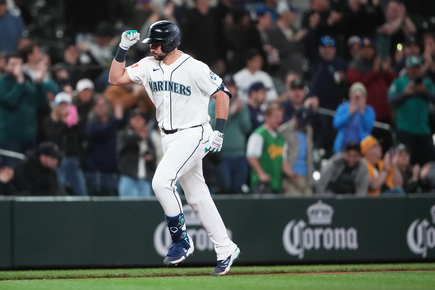 Raleigh has 'faith in this group' and is confident scuffling Mariners can turn season around | iNFOnews.ca Raleigh has 'faith in this group' and is confident scuffling Mariners can turn season around | iNFOnews.ca