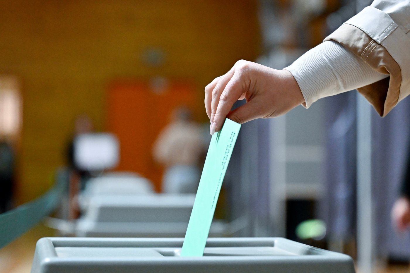 Photos of Hungary's presidential election, as voters end Viktor Orbán's 16-year rule | iNFOnews.ca