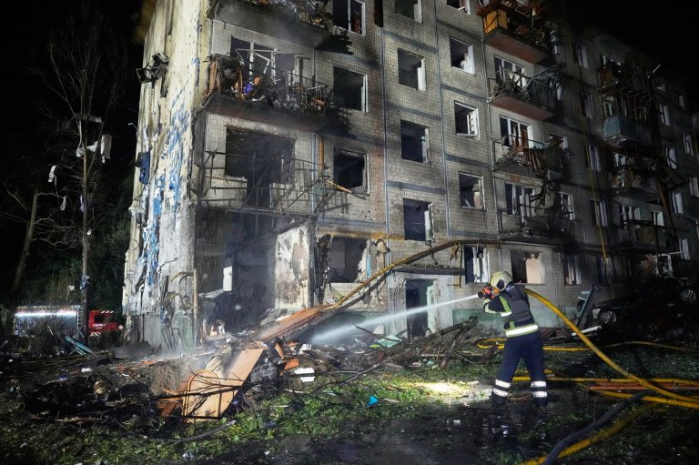 Russia hits Ukrainian capital with ballistic missiles and drones killing 3 and wounding over a dozen | iNFOnews.ca