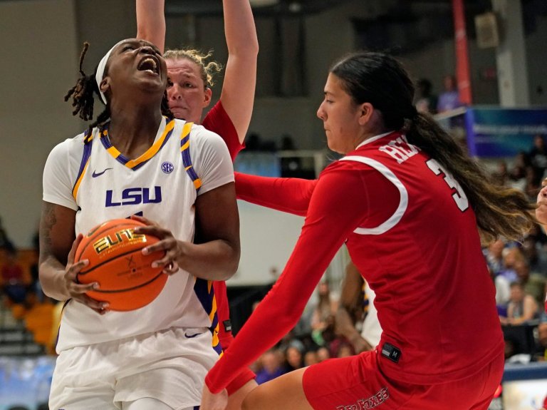 LSU breaks 43-year-old NCAA record with another 100-point game | iNFOnews.ca