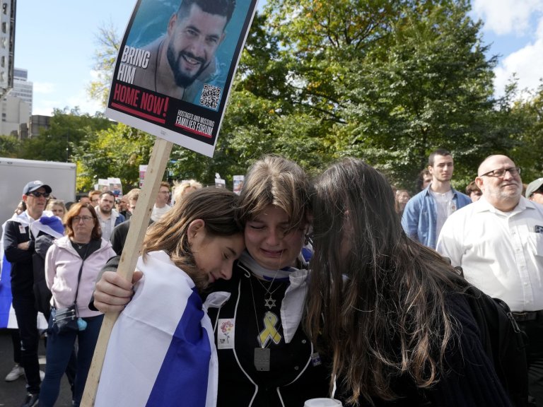Families of Canadians killed by Hamas say Carney still hasn't met with them | iNFOnews.ca Families of Canadians killed by Hamas say Carney still hasn't met with them | iNFOnews.ca