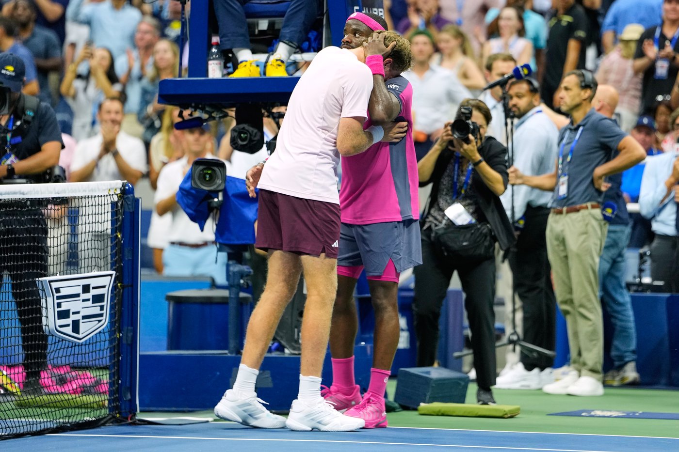 Shelton ends Alcaraz's title reign in late-night marathon, will face Tiafoe in US Open semis | iNFOnews.ca