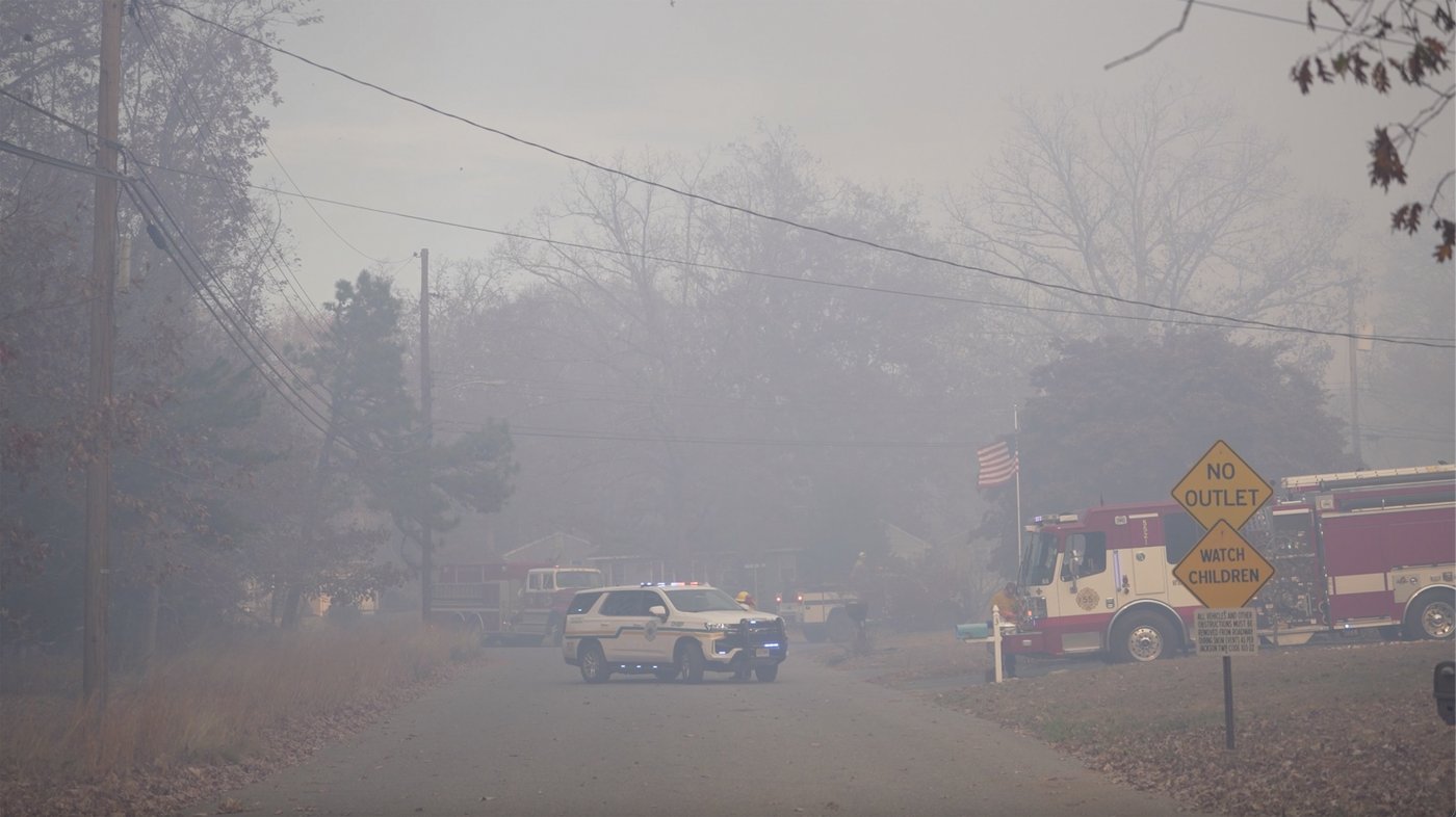 Crews battling New Jersey wildfires in driest conditions in nearly 120 years | iNFOnews.ca